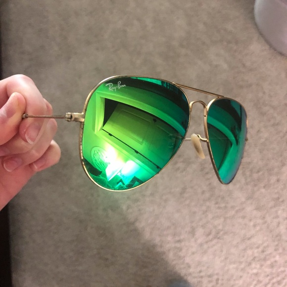 Ray-Ban Accessories - Ray-Ban Aviator Flash Lenses Sunglasses With Case!